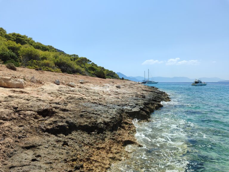 Moni Island