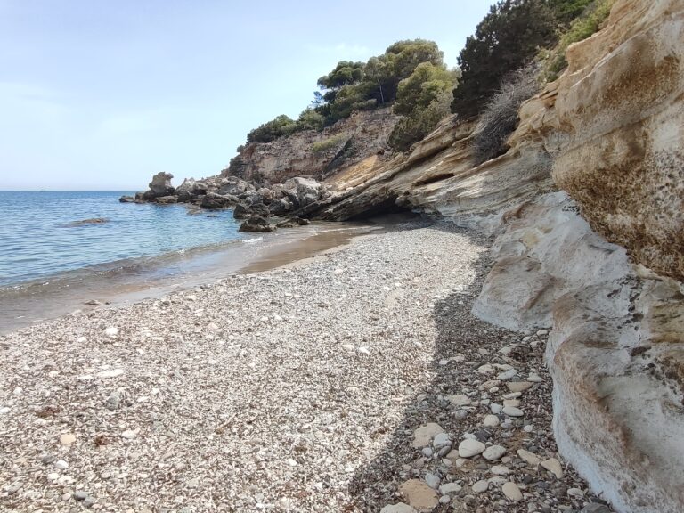 Aponisos Beach